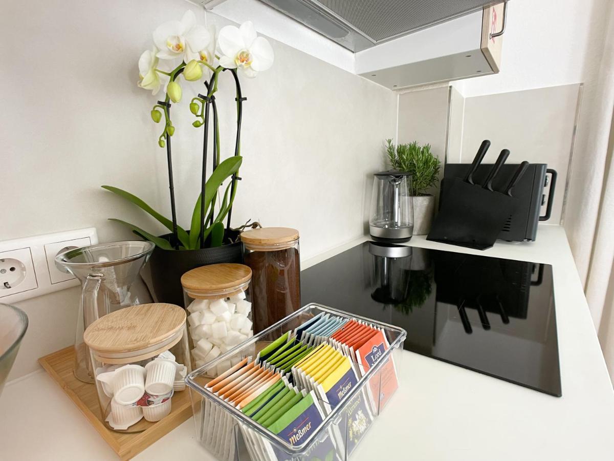 M-Style 01 Apartment Mit Terrasse Und Gasgrill, 24H Self-Check-In, Free Parking, Netflix Nuremberg Exterior photo